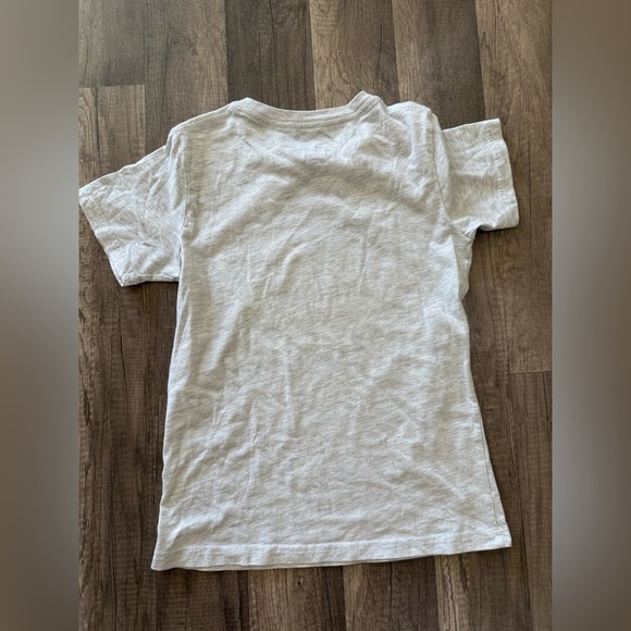 Bundle of boy shirts - Picture 8 of 10